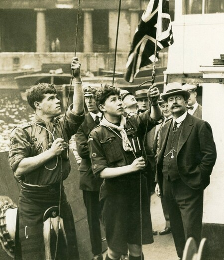#OnThisDay in 1921, Shackleton set about finding a “handy lad” to work as Cabin Boy on the Shackleton-Rowett 'Quest' expedition. He published a nationwide invitation to Scouts to apply for the role in the Daily Mail.

Shackleton wrote:

‘For many years, I have been an admirer of the Boy Scout Movement, which I may say appeals to me particularly because it seems to give every boy grounding in the practice of exploration.’

Out of the 1,700 applications received, ten were interviewed by Shackleton, and he could not choose one over the other, thus decided to take two. Patrol Leader Norman Mooney aged 17 and James Marr aged 18. Unfortunately, Mooney suffered so badly from sea sickness that he was sent home when the ship stopped at Madeira.

Marr went on to take part in further Antarctic expeditions in a scientific capacity including the British Australian and New Zealand Research Expedition with Sir Douglas Mawson and three expeditions in Royal Research Ships to conduct studies on krill.

📸 Scouts James Marr and Norman Mooney raising the Union Flag on board the Quest 17th September 1921. John Quiller Rowett on right. Copyright unknown.

#inspire #explore #discover #conserve #Antarctica